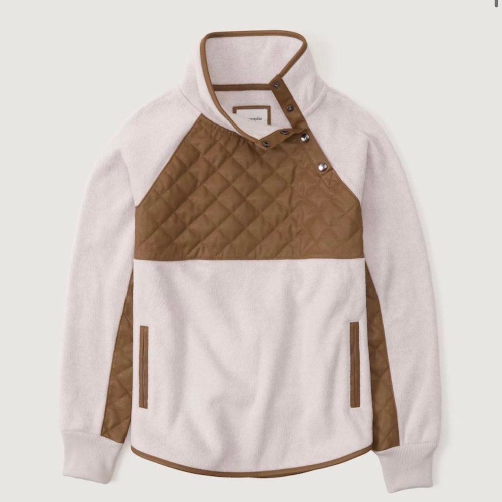 NWT Abercrombie & Fitch Women’s Fleece Jacket Size XL